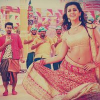 Velainu Vandhutta Vellaikaaran