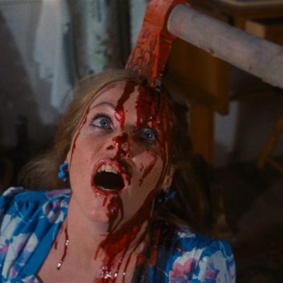 Mil gritos tiene la noche