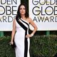 Julia Louis-Dreyfus en la alfombra roja de los Globos de Oro 2017