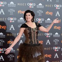 Montserrat Alcover en la alfombra roja de los Premios Goya 2017