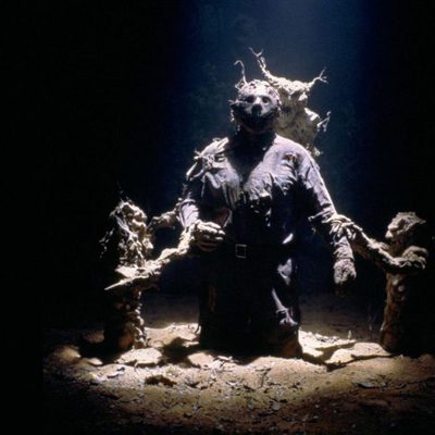 Viernes 13. Parte IX: Jason se va al infierno