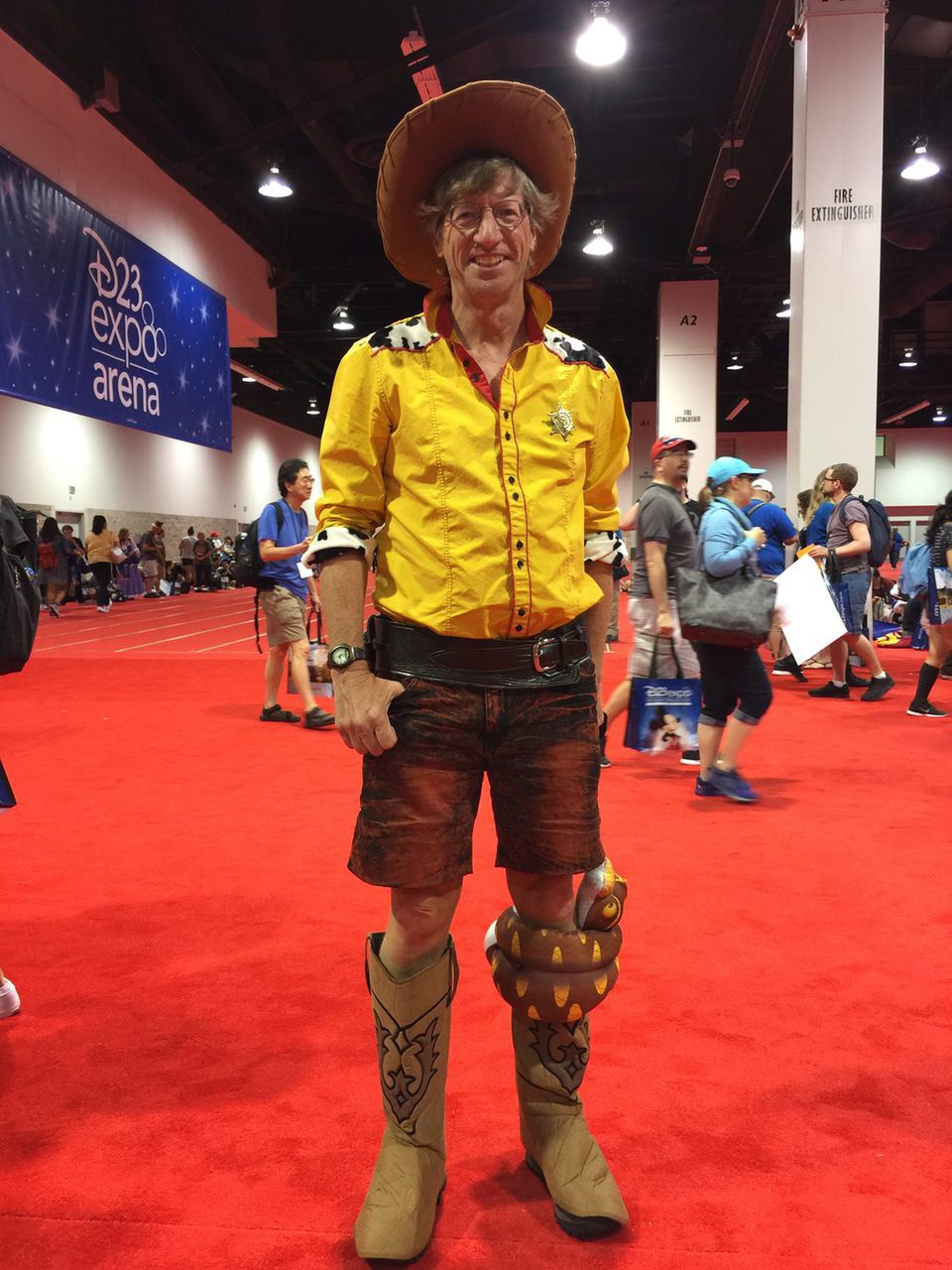 Fan disfrazado de Woody en la D23