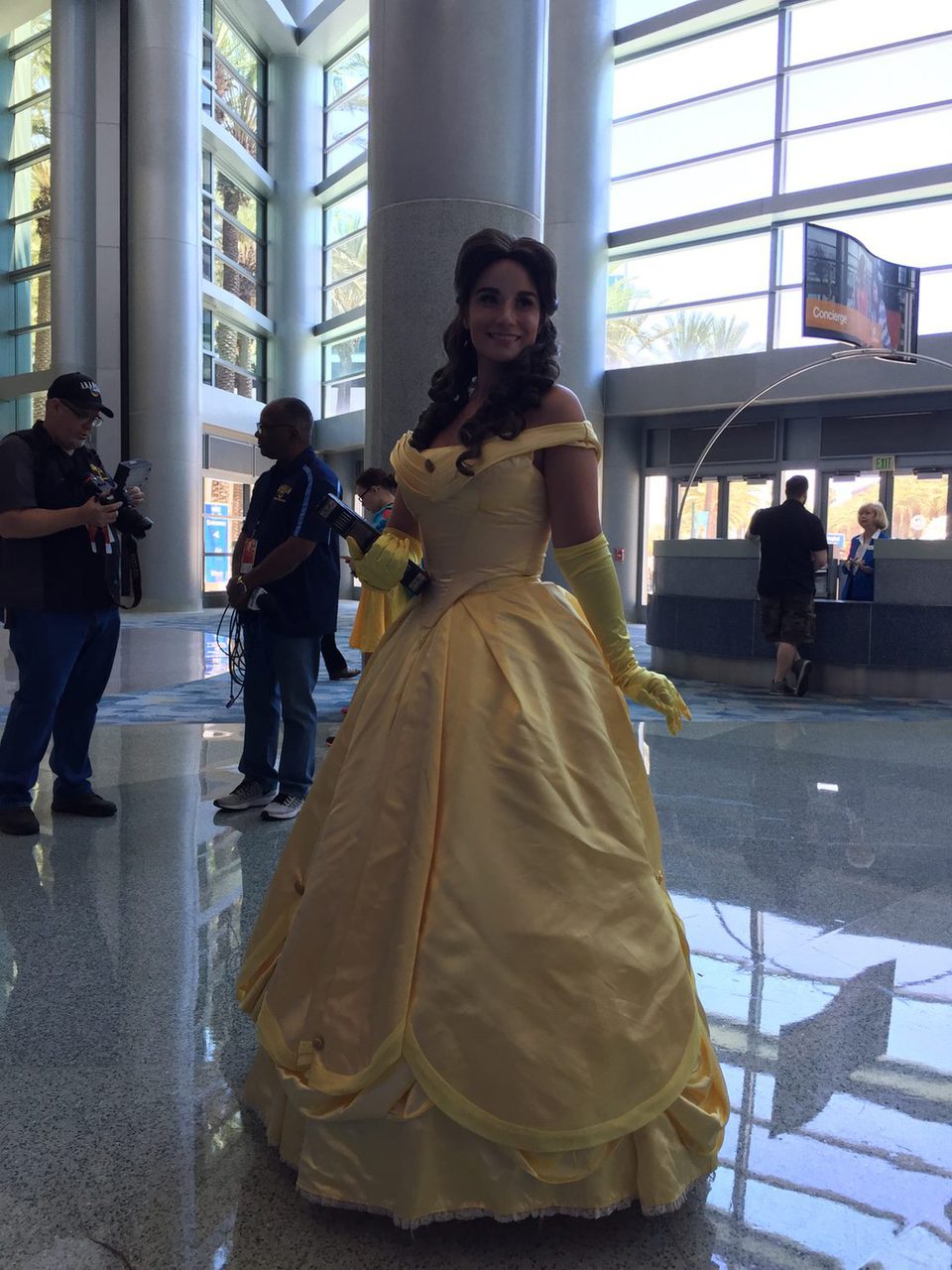 Fan disfrazada de Bella en la D23