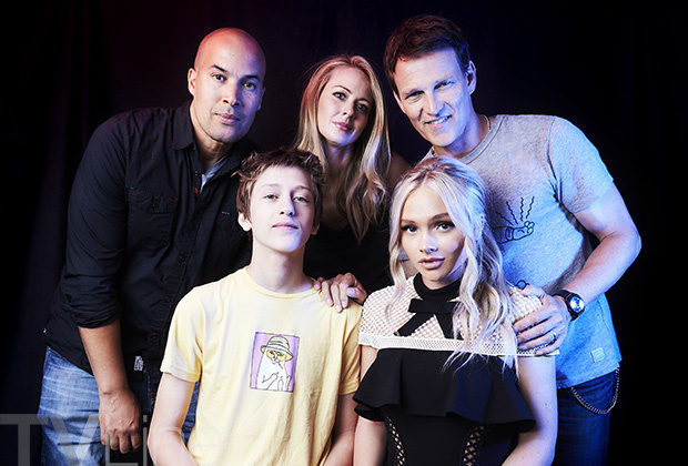 El reparto de 'The Gifted' posa en la Comic-Con