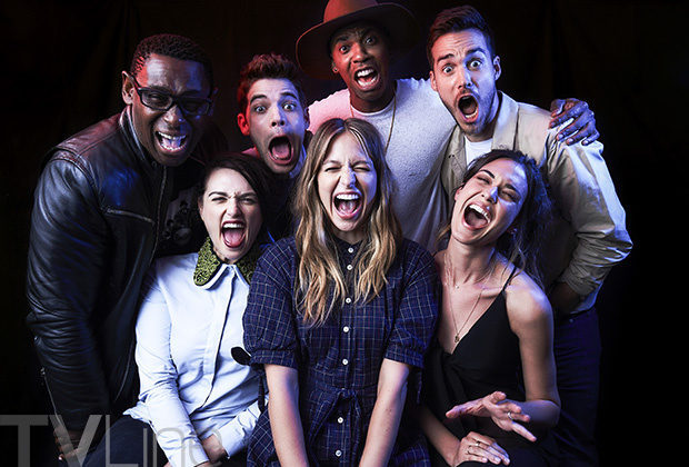 El equipo 'Supergirl' posan alegres en la Comic-Con