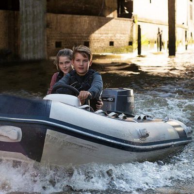 Los investigadores y la maldición del Rey Oscuro