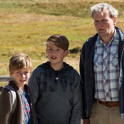 Los investigadores y la maldición del Rey Oscuro