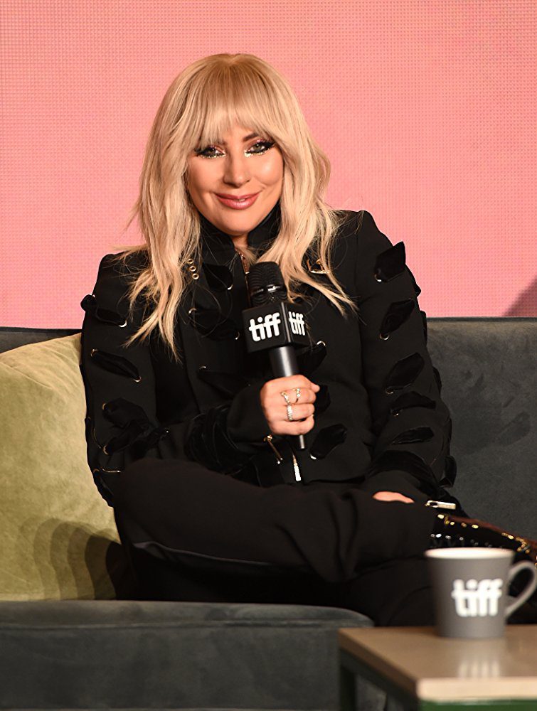 Gaga: Five Foot Two