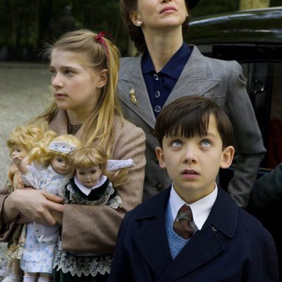 El niño con el pijama de rayas