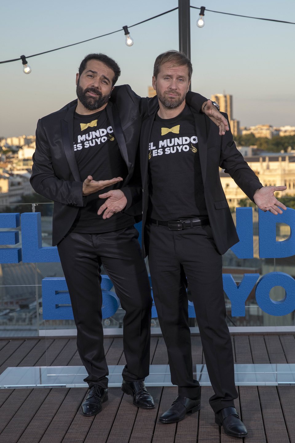 Alfonso Sánchez y Alberto López en la premiere de 'El mundo es suyo'