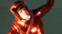 Imagen de Zachary Quinto como Spock vistiendo una armadura en el rodaje de 'Star Trek 2'