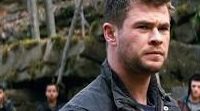 Chris Hemsworth se vuelve guerrero en el primer tráiler de 'Amanecer rojo'