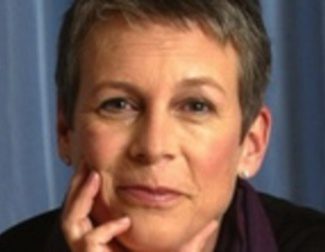 Jamie Lee Curtis critica en su blog la canción "We Saw Your Boobs" de Seth MacFarlane en los Oscar 2013