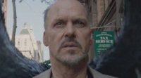 La cachonda doble identidad de Michael Keaton se desata en el tráiler internacional de 'Birdman'