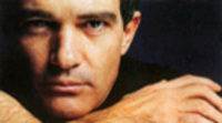 Antonio banderas a punto de convertirse en Salvador Dalí