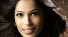 Freida Pinto y Jennifer Aniston, ¿las nuevas chicas Bond?