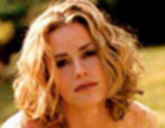 Elisabeth Shue en el remake de \'Piranha\'