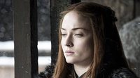 'Juego de Tronos': Sophie Turner (Sansa Stark) se hace un tatuaje y la gente cree que es un spoiler