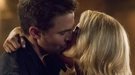 'Arrow': Oliver y Felicity buscan una "vida normal" en esta escena eliminada de la séptima temporada