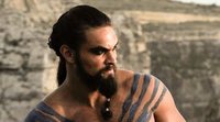 Jason Momoa se pasa dos horas encerrado en un ascensor con su perro y unos amigos (y lo retransmite)