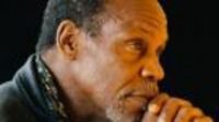 Glover y Jones en 'Dragon Fire'