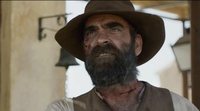 'Intemperie': Luis Tosar se defiende de varios hombres armados en este clip exclusivo