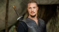 Netflix renueva 'The Last Kingdom' por una quinta temporada y Alexander Dreymon lo celebra con sus compañeros