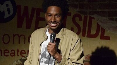 Muere Jak Knight, cómico y guionista de 'Black-ish' y 'Big Mouth', a los 28 años