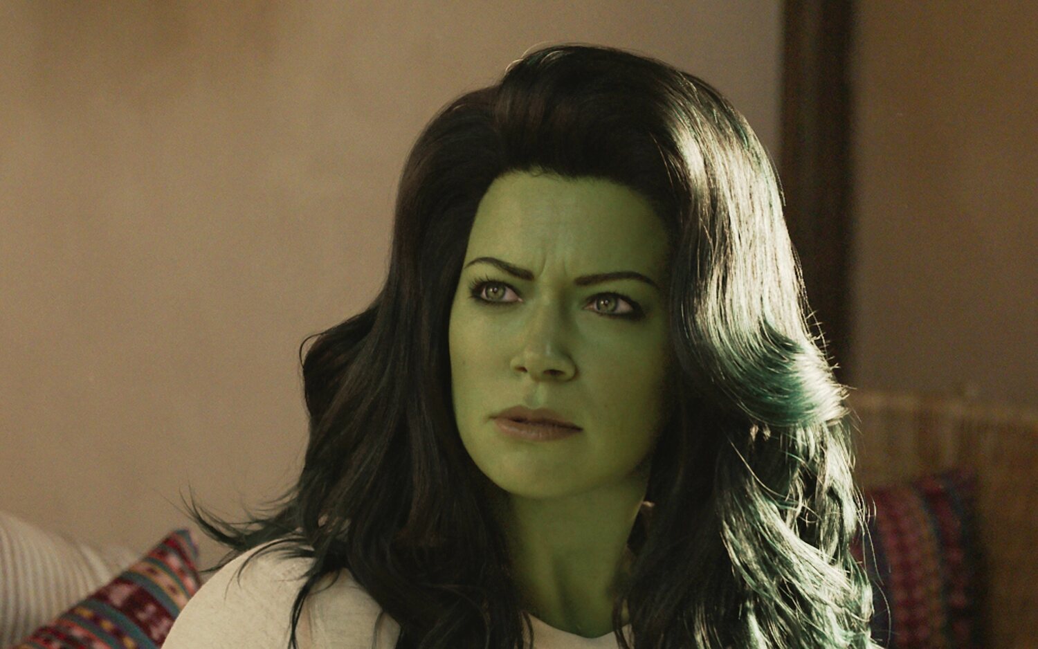 'She-Hulk: Abogada Hulka': Las primeras reacciones destacan su humor y el papelazo que se marca Tatiana Maslany