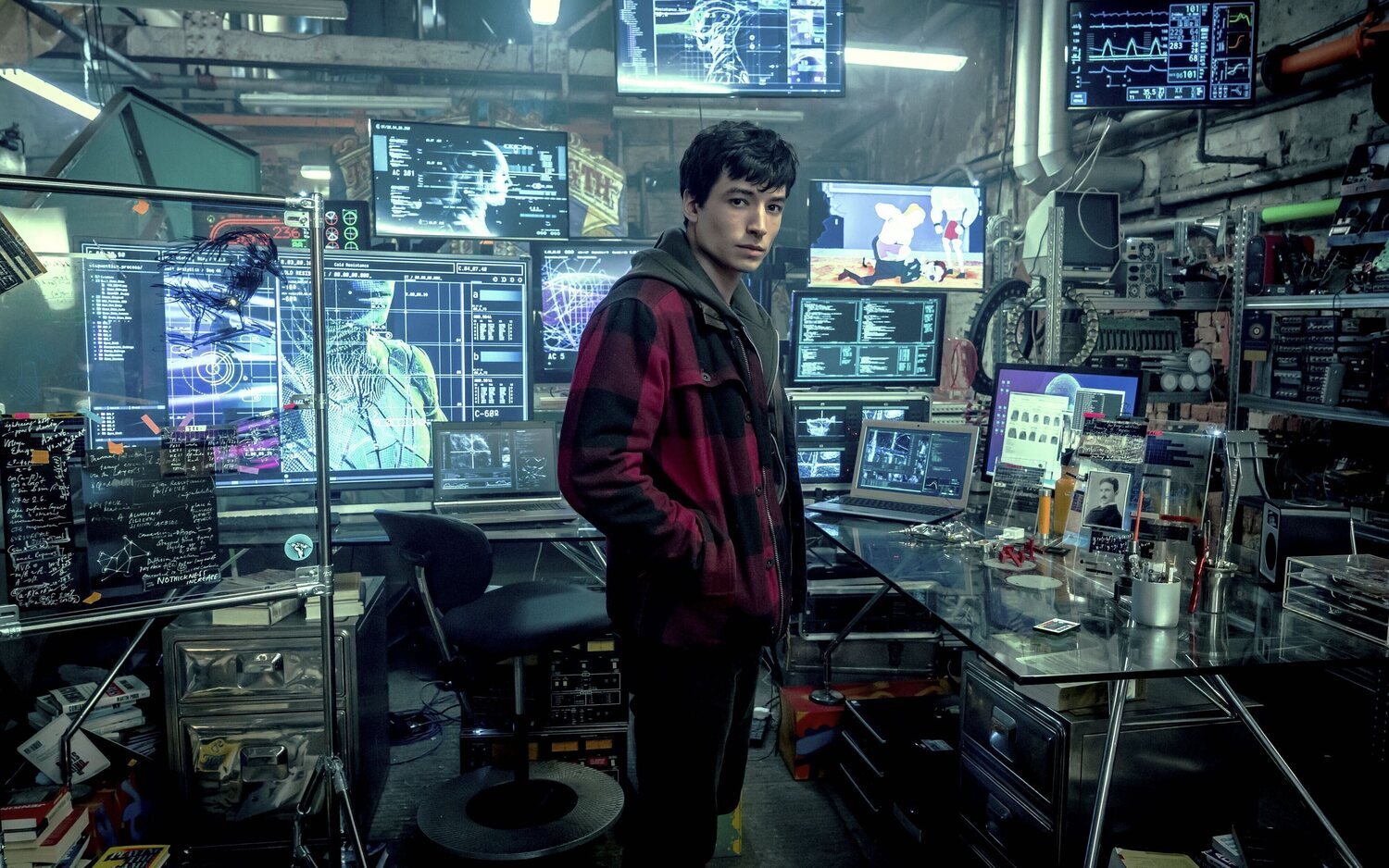 'The Flash': Ezra Miller se reunió con Warner Bros. para disculparse e intentar salvar la película