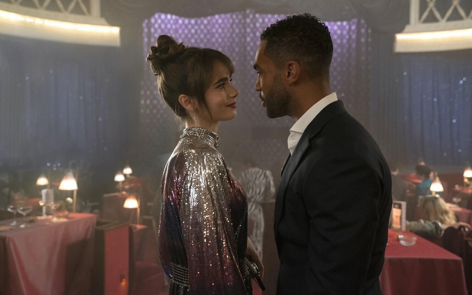 'Emily en París' lanza las primeras imágenes de su tercera temporada, con Lily Collins y Lucien Laviscount