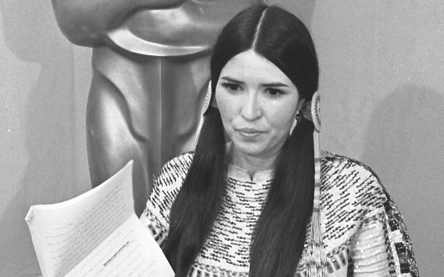 Muere Sacheen Littlefeather, la activista indígena que rechazó el Oscar de Marlon Brando, a los 75 años