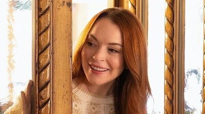 'Navidad de golpe': Lindsay Lohan vuelve a lo grande en el tráiler de la nueva comedia romántica navideña de Netflix