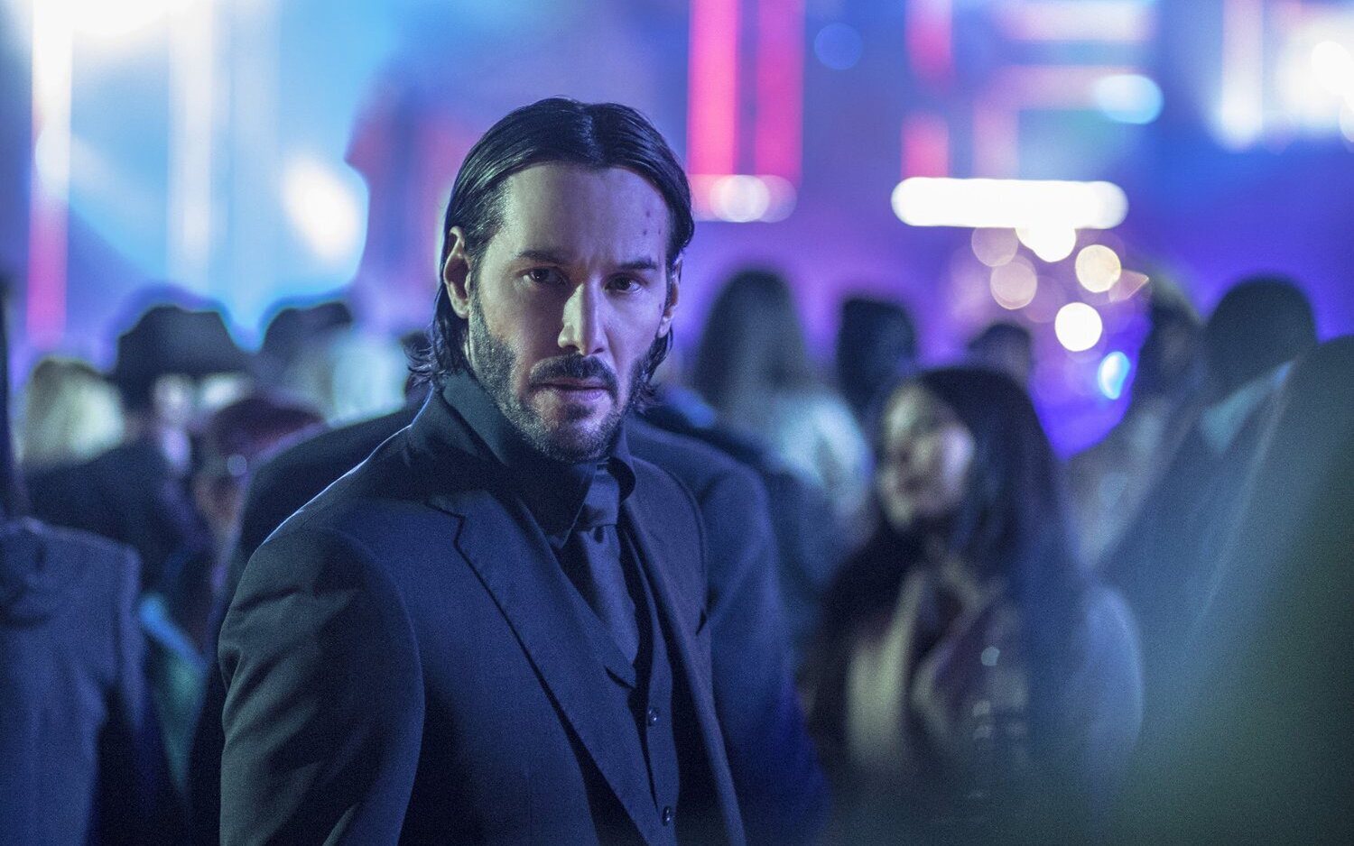 Keanu Reeves interpone una orden de alejamiento a un hombre que le acosa y dice ser pariente suyo