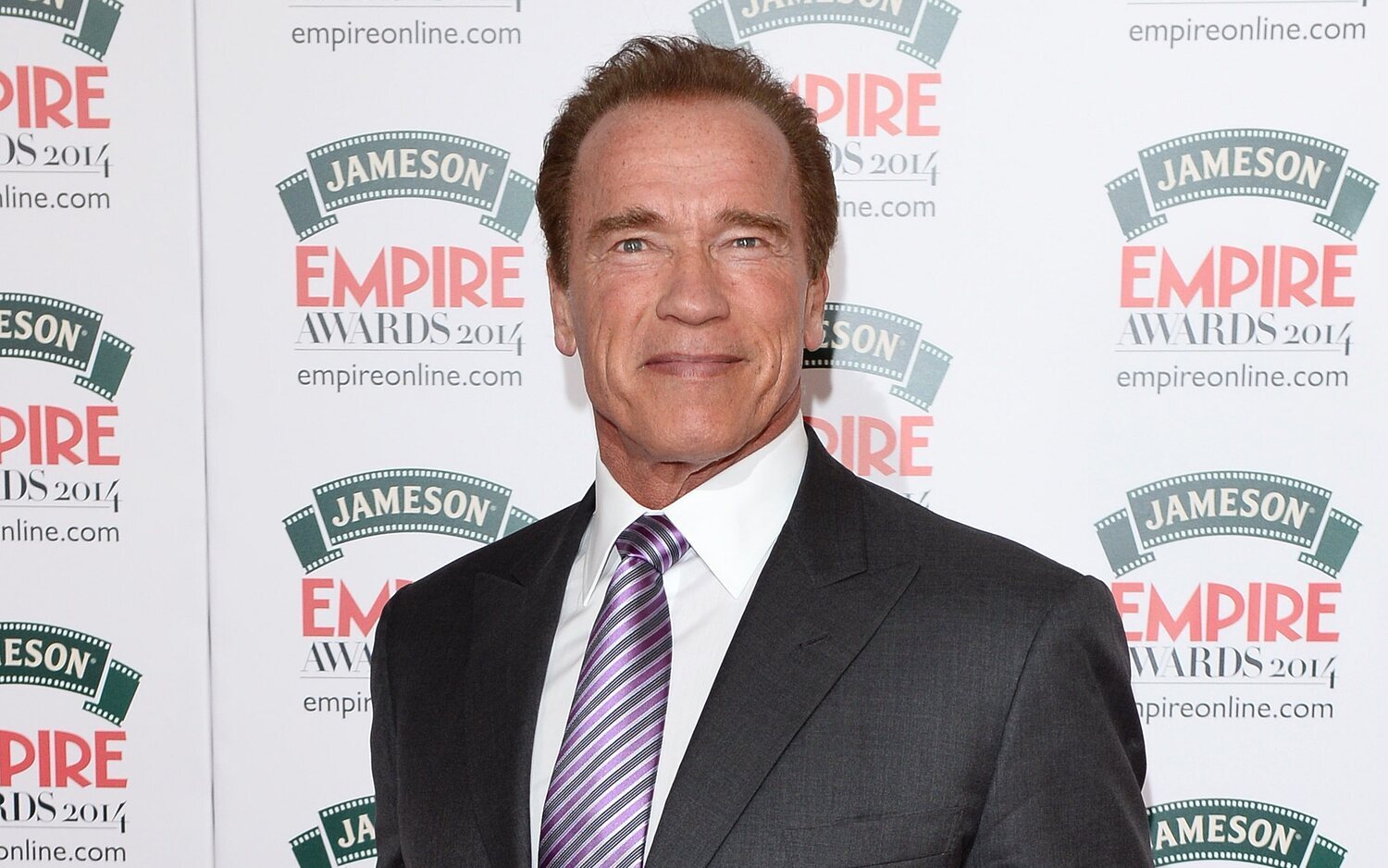 Arnold Schwarzenegger intenta razonar con los xenófobos: "Aún hay esperanza para ti"
