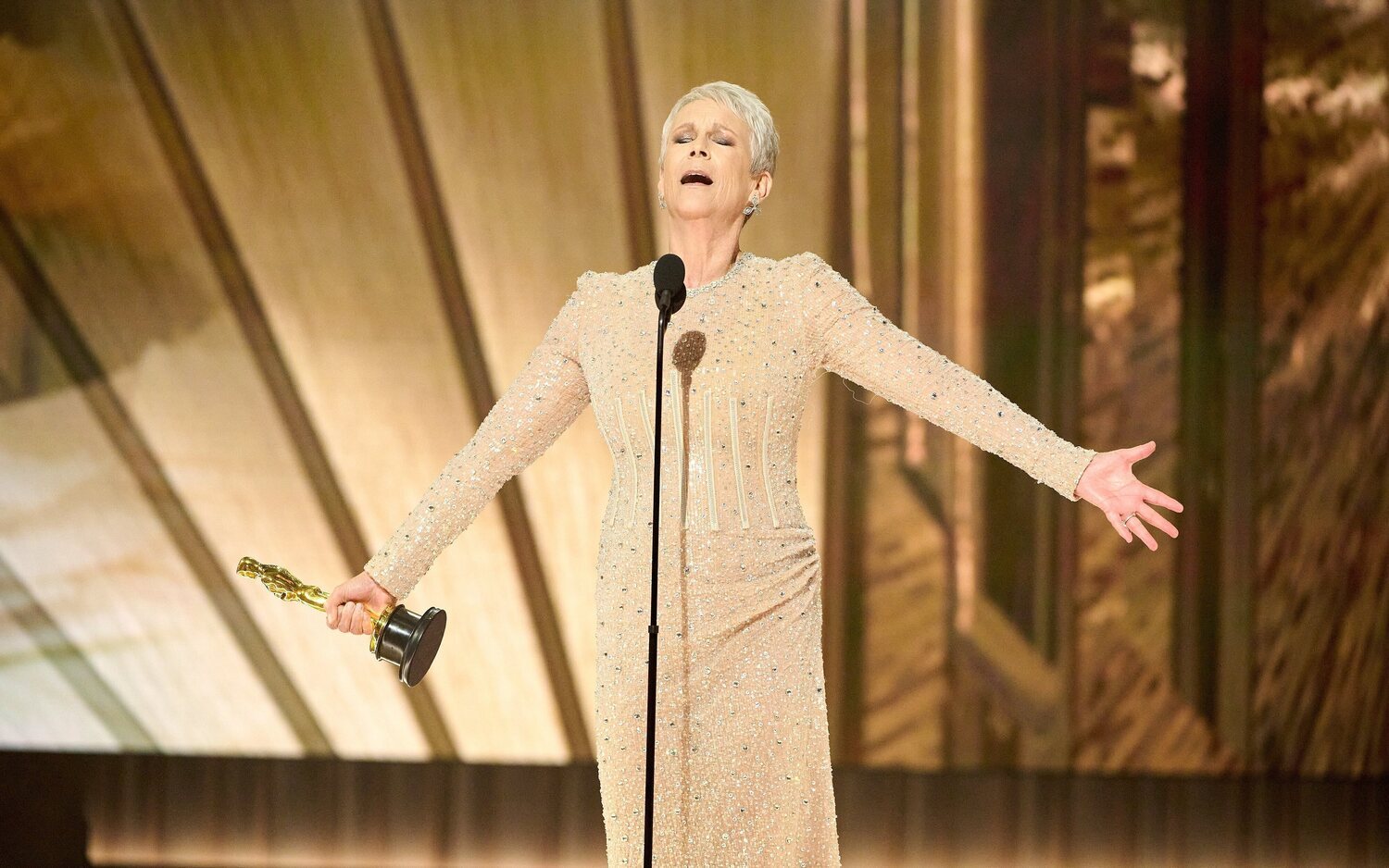 Oscars 2023: Jamie Lee Curtis, Michelle Yeoh y más discursos emotivos y reivindicativos de la gala