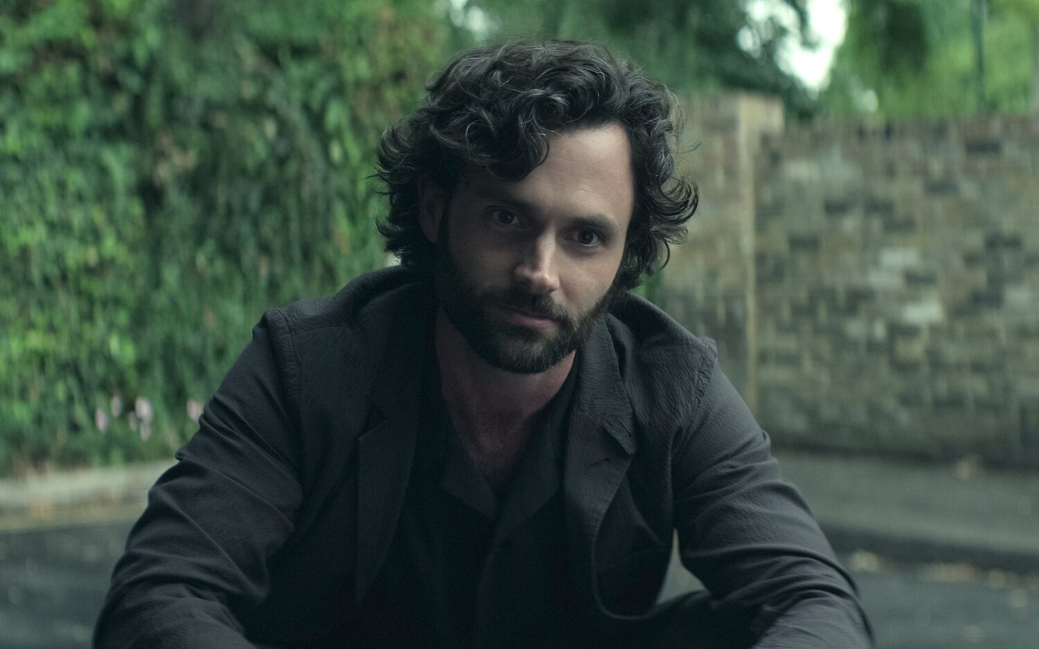Netflix renueva 'You' por una quinta y última temporada, con cambio de showrunners
