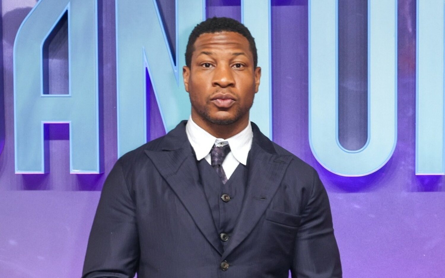 Jonathan Majors comparte los mensajes de la mujer a la que presuntamente habría agredido
