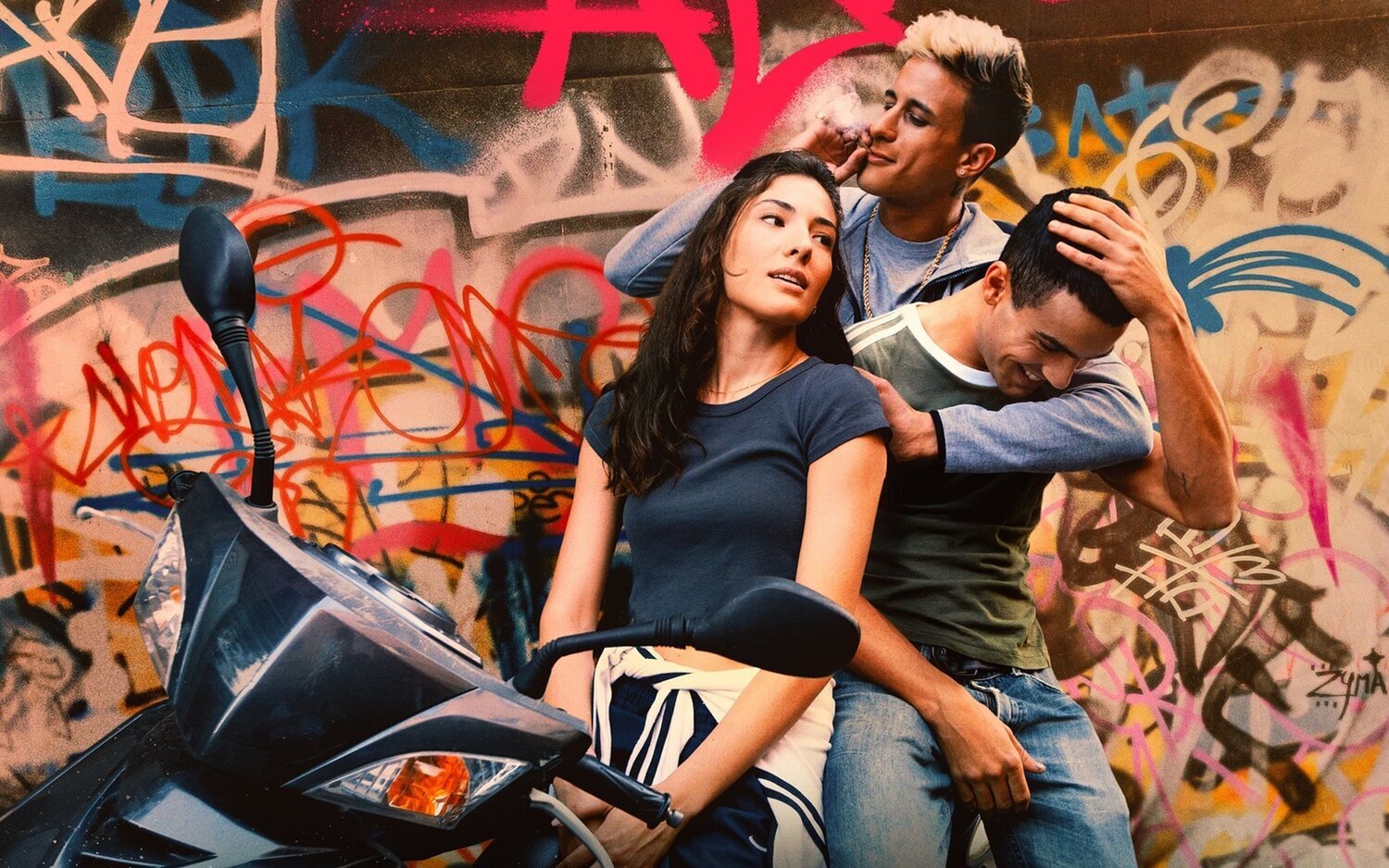 Primer tráiler y póster de 'Mi soledad tiene alas', el debut de Mario Casas como guionista y director