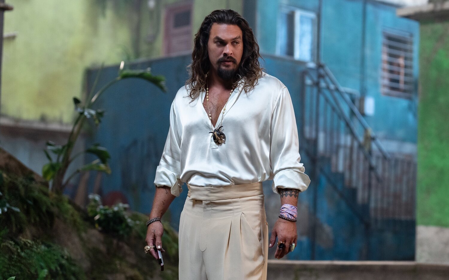 'Rápidos y furiosos X': La crítica destaca al villano de Jason Momoa, pero Toretto es "una parodia de sí mismo"