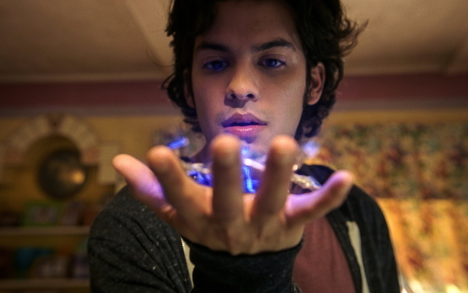Xolo Maridueña protagoniza 'Blue Beetle'