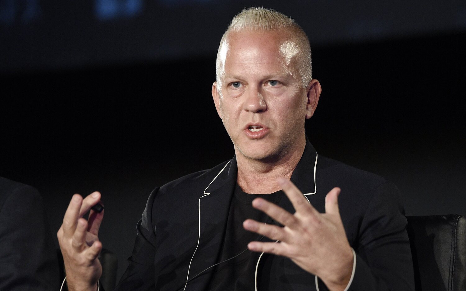 Ryan Murphy en la presentación de una de sus series