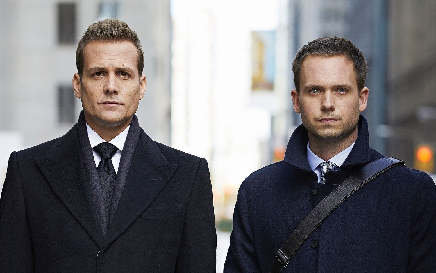 Gabriel Macht y Patrick J. Adams en 'Suits'