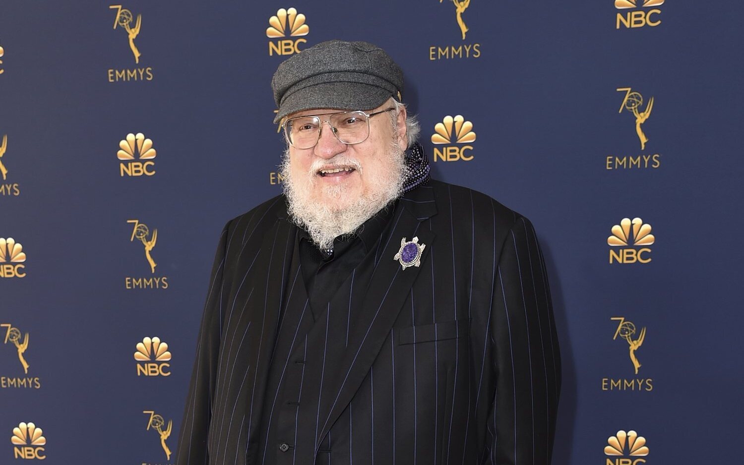George R.R. Martin en la alfombra roja de los Emmy 2018