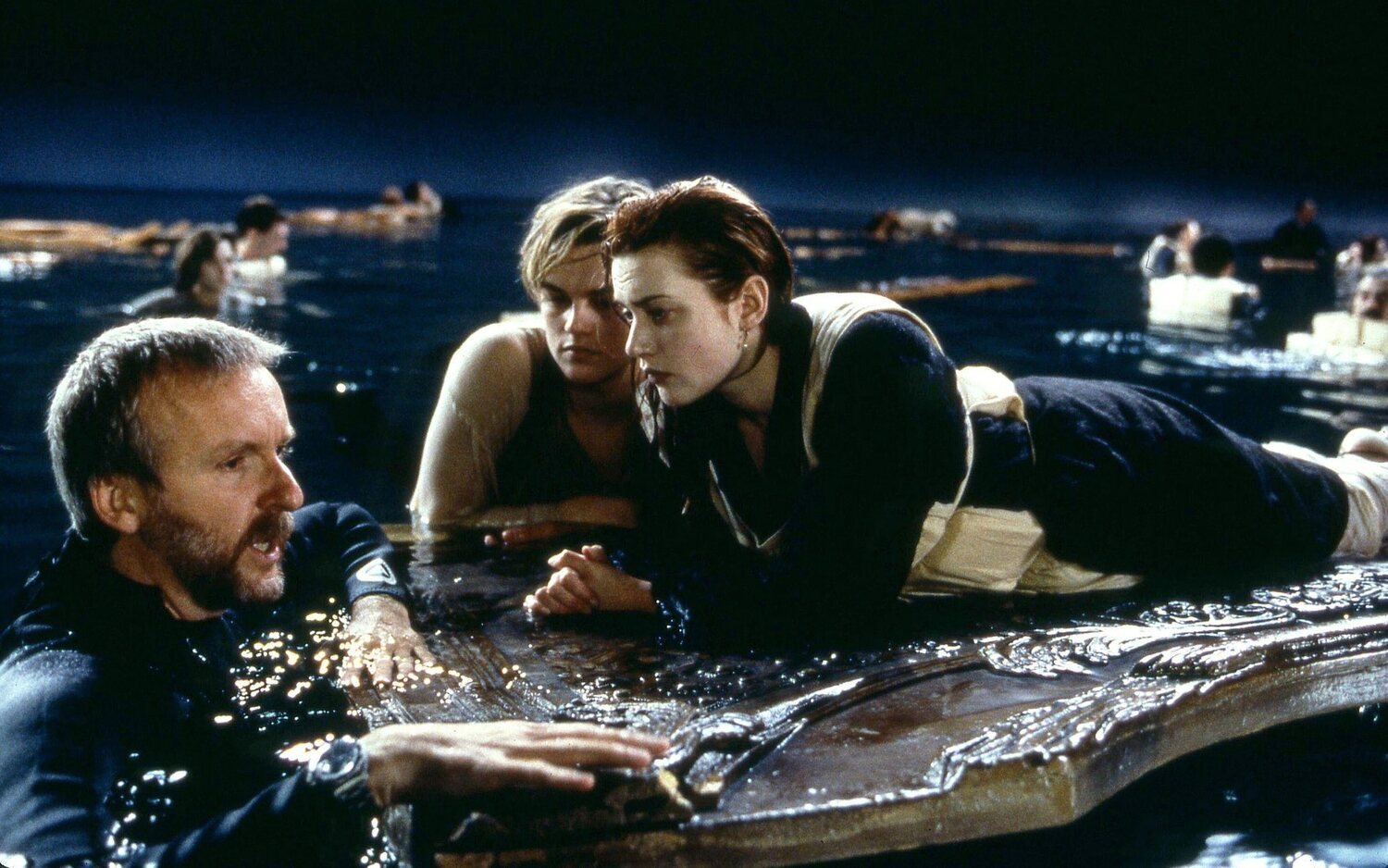 James Cameron, Leonardo DiCaprio y Kate Winslet en el rodaje de 'Titanic'
