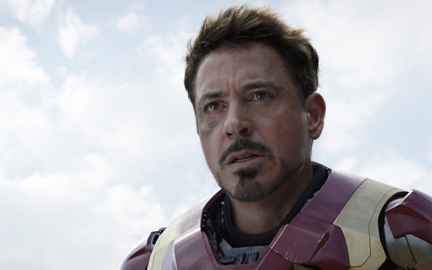 Robert Downey Jr como Iron Man