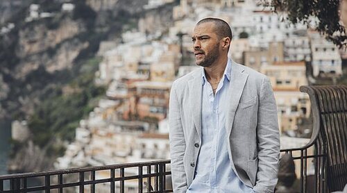 Visitamos el rodaje de 'Hotel Costiera', la nueva serie de Prime Video con Jesse Williams