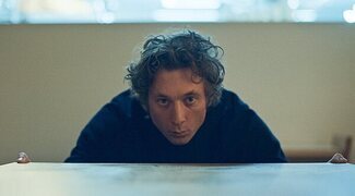 El debate: ¿'The Bear' es drama o comedia? ¿Tiene una serie que ser graciosa para ser una comedia?