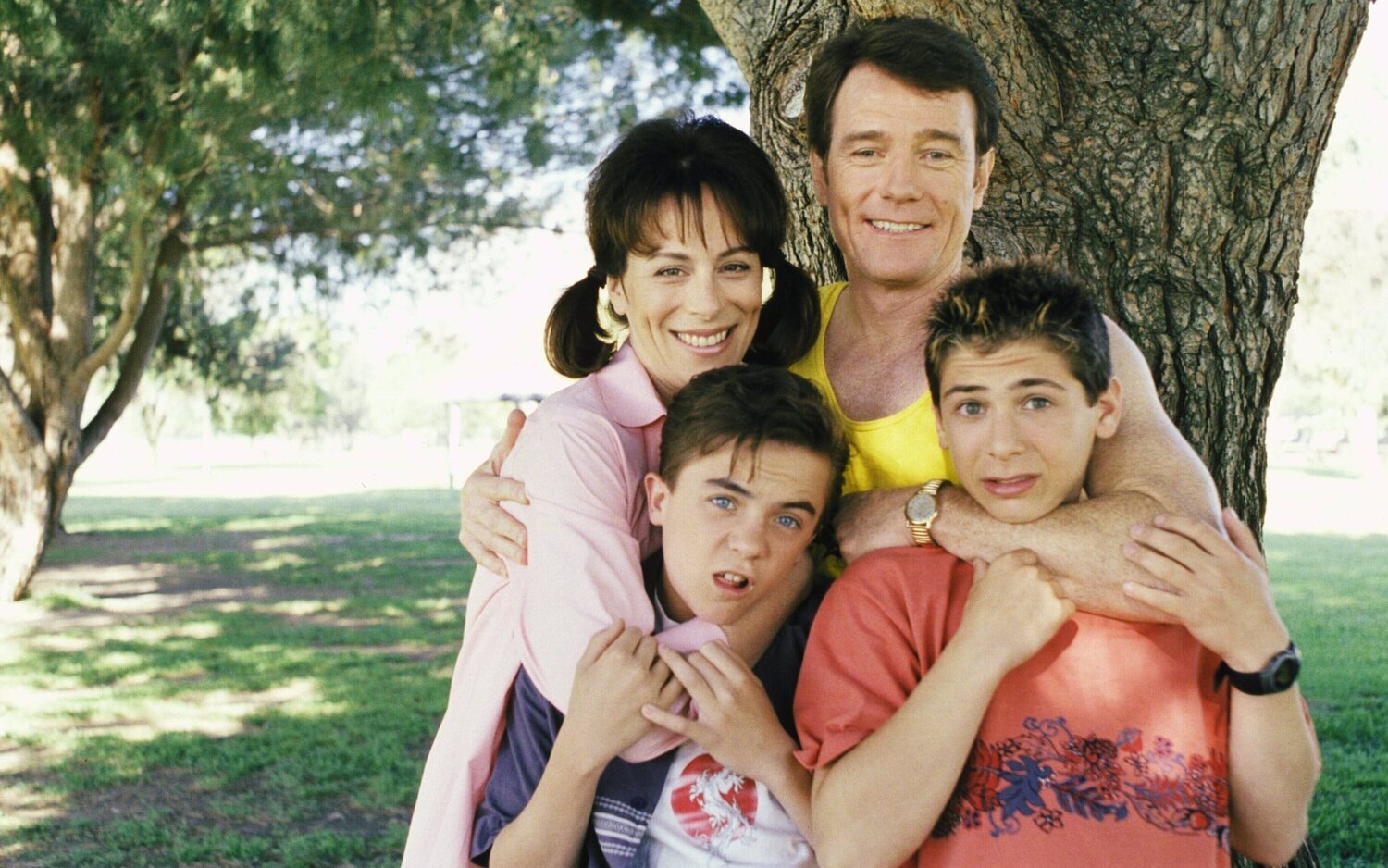 Jane Kaczmarek como Loid, Bryan Cranston como Hal, Frankie Muniz como Malcolm y Justin Berfiled como Reese en 'Malcolm'