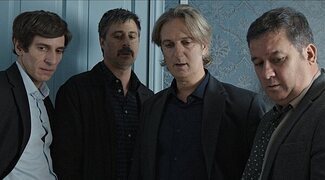 El reparto de 'Un funeral de locos' desvela cómo ha sido grabar una comedia con tanta acción, giros de guion y secretos